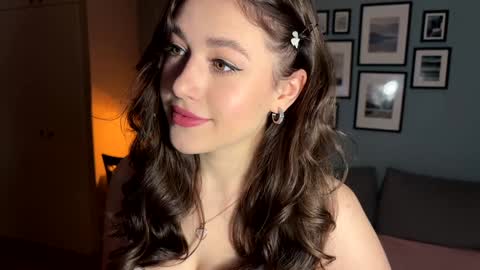 goo_lagoona online show from 12, 1, 2025