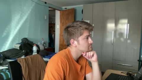 Snapshot of goodfumes chatting on 10, 9, 2025 goodfumes online show from 10, 9, 2025