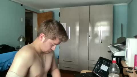 Snapshot of goodfumes chatting on 27, 11, 2025 goodfumes online show from 27, 11, 2025