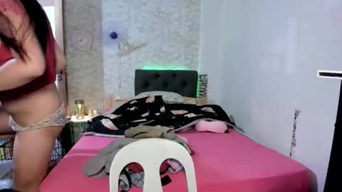 geneviev online show from 8, 10, 2025