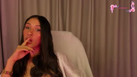 Snapshot of gorgeous_brunette chatting on 1, 3, 2025 Rose online show from 1, 3, 2025