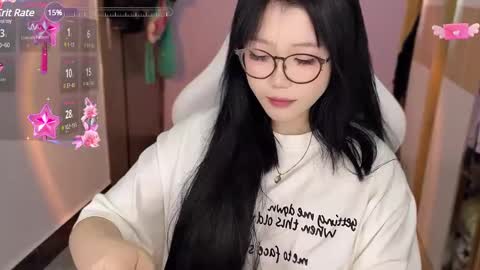 Snapshot of gorgeous_girl33 chatting on 8, 12, 2024 gorgeous girl33 online show from 8, 12, 2024