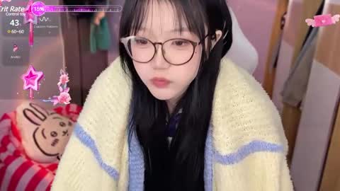 Snapshot of gorgeous_girl33 chatting on 12, 12, 2024 gorgeous girl33 online show from 12, 12, 2024