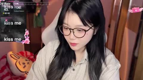 Snapshot of gorgeous_girl33 chatting on 20, 12, 2024 gorgeous girl33 online show from 20, 12, 2024