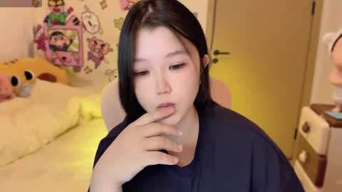 Snapshot of gorgeous_girl33 chatting on 24, 10, 2025 gorgeous girl33 online show from 24, 10, 2025