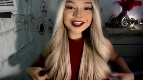 Snapshot of gorgeousamandarose chatting on 7, 3, 2025 Amanda rose online show from 7, 3, 2025