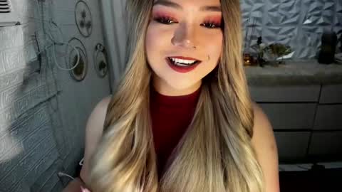 Snapshot of gorgeousamandarose chatting on 11, 10, 2025 Amanda rose online show from 11, 10, 2025