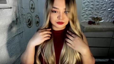Snapshot of gorgeousamandarose chatting on 2, 11, 2025 Amanda rose online show from 2, 11, 2025