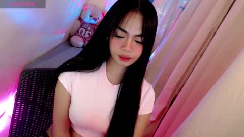 Snapshot of gorgeoustransgirl chatting on 6, 3, 2025 Emmy online show from 6, 3, 2025