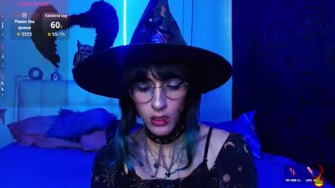 goth_minerva online show from 10, 9, 2025