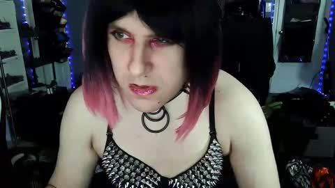 Snapshot of gothic123451 chatting on 30, 12, 2024 Victoriana online show from 30, 12, 2024