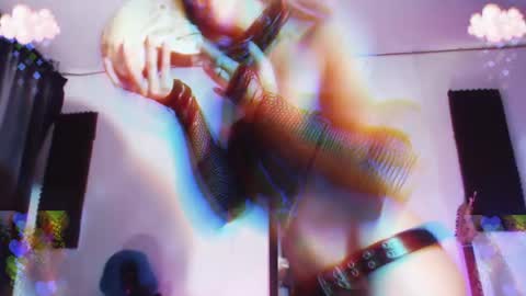        online show from 18, 5, 2026