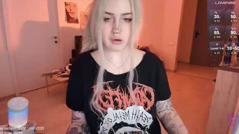 Snapshot of gothkittys chatting on 12, 4, 2026 traumfrau Kira angel face devil eyes I SELL A LOT VIDEO IN GALLERY online show from 12, 4, 2026