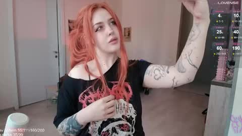 Snapshot of gothkittys chatting on 19, 4, 2026 traumfrau Kira angel face devil eyes I SELL A LOT VIDEO IN GALLERY online show from 19, 4, 2026