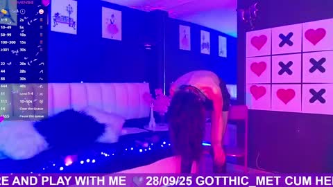 Snapshot of gotthic_met chatting on 29, 9, 2025 Meredith Alessandra online show from 29, 9, 2025