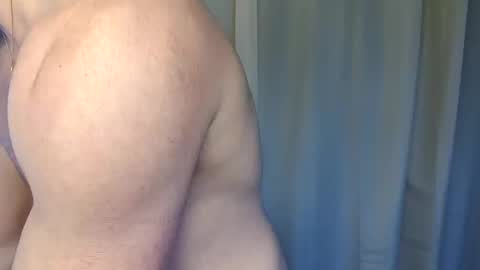 goura2000 online show from 30, 1, 2025