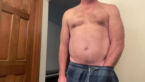 Snapshot of gqimage chatting on 3, 10, 2025 GQImage online show from 3, 10, 2025