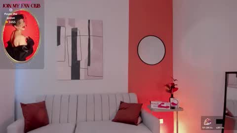 Snapshot of graceelizabeth_ chatting on 19, 12, 2025 Zuly online show from 19, 12, 2025