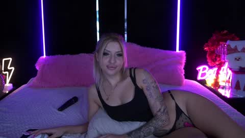 Snapshot of gracehotdavies chatting on 22, 12, 2024 Grace online show from 22, 12, 2024