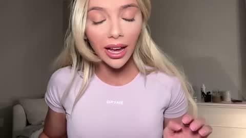 Snapshot of gracieparker chatting on 28, 2, 2025 Gracie online show from 28, 2, 2025