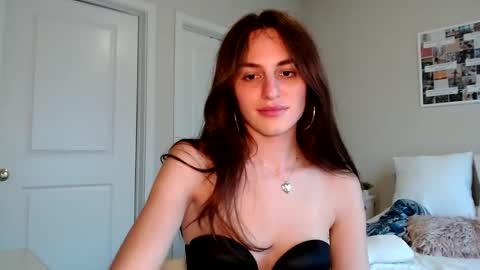 Snapshot of graciesmith27 chatting on 5, 2, 2025 Gracie Smith online show from 5, 2, 2025