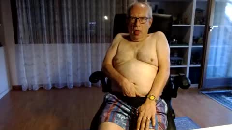 Snapshot of grandpach chatting on 16, 7, 2026 grandpach online show from 16, 7, 2026