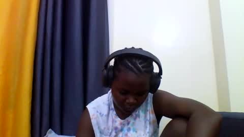 Snapshot of grannylover_ chatting on 2, 11, 2025 grannylover_ online show from 2, 11, 2025