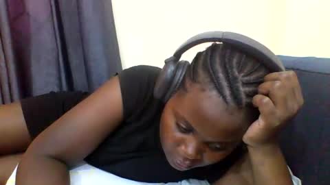 Snapshot of grannylover_ chatting on 3, 11, 2025 grannylover_ online show from 3, 11, 2025