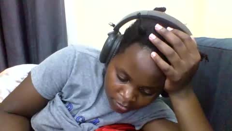 Snapshot of grannylover_ chatting on 19, 11, 2025 grannylover_ online show from 19, 11, 2025