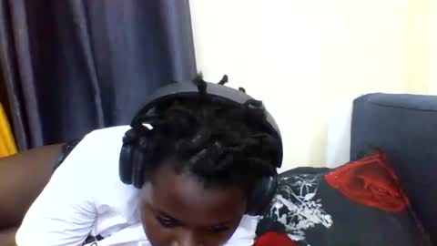 Snapshot of grannylover_ chatting on 21, 11, 2025 grannylover_ online show from 21, 11, 2025