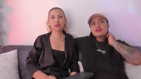 Snapshot of grave_duo chatting on 14, 12, 2025 GRAVE DUO online show from 14, 12, 2025