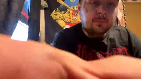 graveyardblunts66 online show from 19, 11, 2025