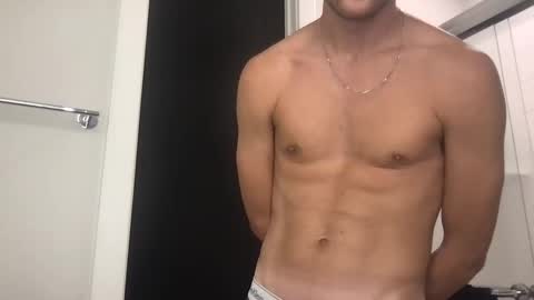 Snapshot of graybad chatting on 28, 9, 2025 onlyfans graybad  online show from 28, 9, 2025