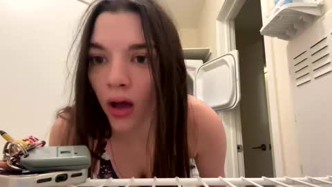 Snapshot of greeneyedmilly chatting on 9, 11, 2025 greeneyedmilly online show from 9, 11, 2025