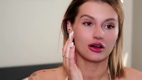 Snapshot of greengazon chatting on 26, 10, 2025 Kelly online show from 26, 10, 2025