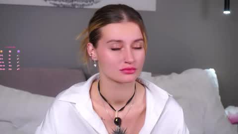 Snapshot of greengazon chatting on 5, 12, 2025 Kelly online show from 5, 12, 2025