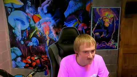 Greenlungs8195 online show from 16, 2, 2025