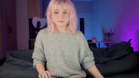 Greg-independent model online show from 12, 2, 2026