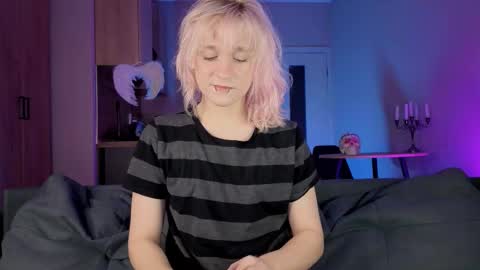 Greg-independent model online show from 24, 2, 2026