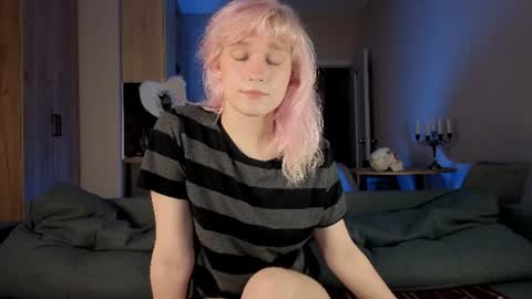 Greg-independent model online show from 25, 6, 2026