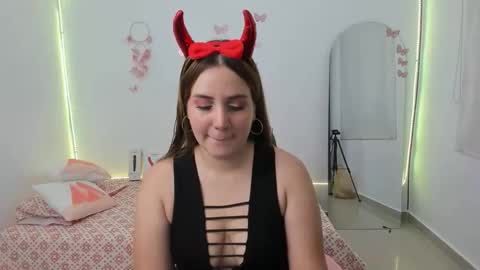 Snapshot of greta_smith2 chatting on 31, 10, 2025 Greta online show from 31, 10, 2025