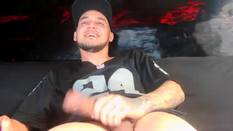 Snapshot of gripthahips chatting on 14, 2, 2025 Gripthahips online show from 14, 2, 2025