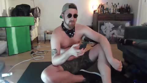 Snapshot of growingcub94 chatting on 29, 1, 2025 Alpha pup online show from 29, 1, 2025