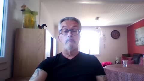 Grybear online show from 31, 3, 2026