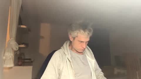 guardiannif_ online show from 3, 2, 2025