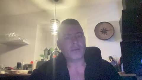 guil0 online show from 30, 9, 2025