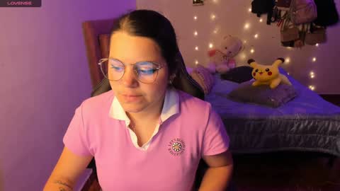 Hello Im Julieta Im 25 years old welcome to my room have fun and be happy. online show from 9, 12, 2024