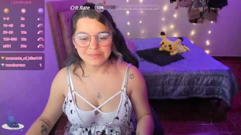 Hello Im Julieta Im 25 years old welcome to my room have fun and be happy. online show from 12, 1, 2025