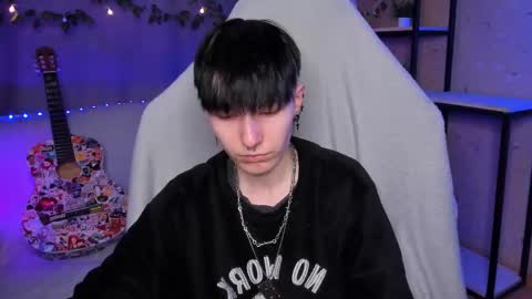 Snapshot of guitarandangel chatting on 17, 2, 2025 Angel online show from 17, 2, 2025