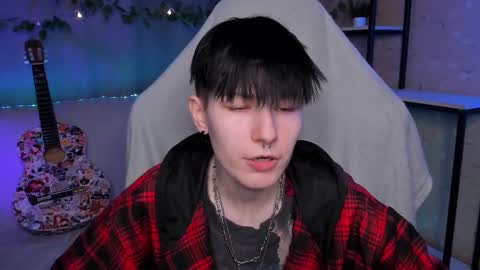 Snapshot of guitarandangel chatting on 3, 3, 2025 Angel online show from 3, 3, 2025